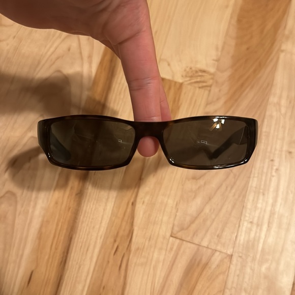 ? GUCCI vintage sunglasses ?